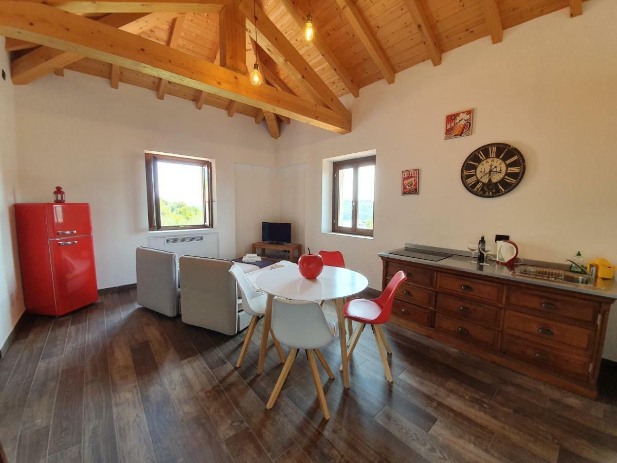 Agriturismo Podere Nigriano Salo Luaran gambar