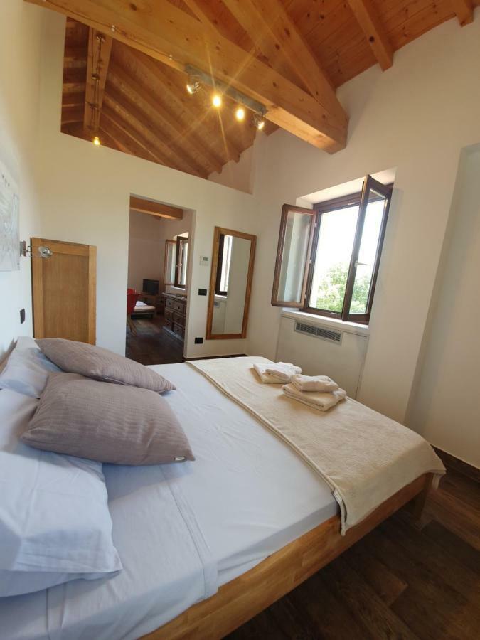 Agriturismo Podere Nigriano Salo Luaran gambar